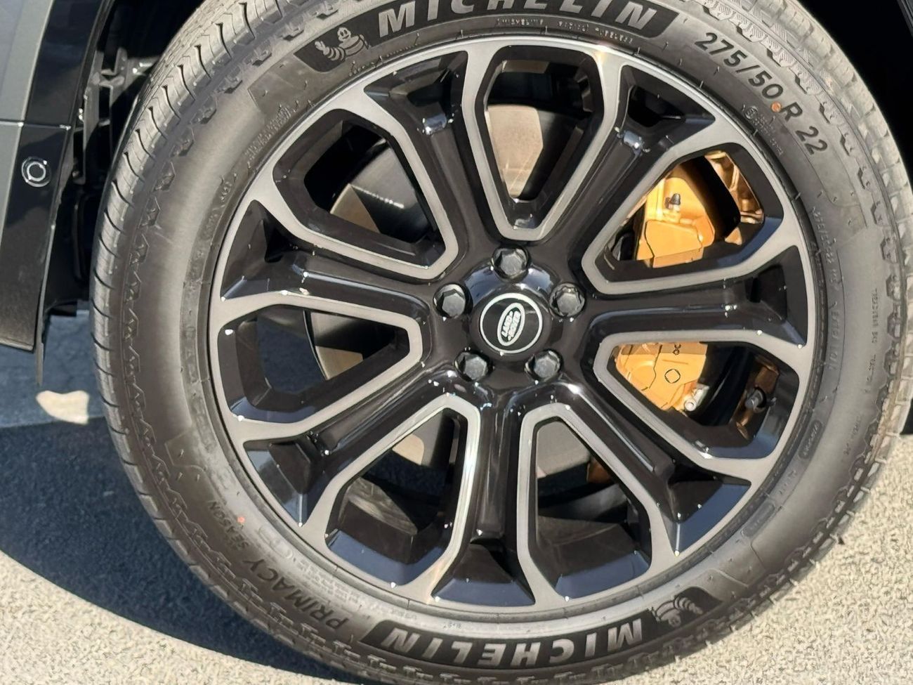 Land Rover Defender GCC SPEC BRAND NEW OCTA