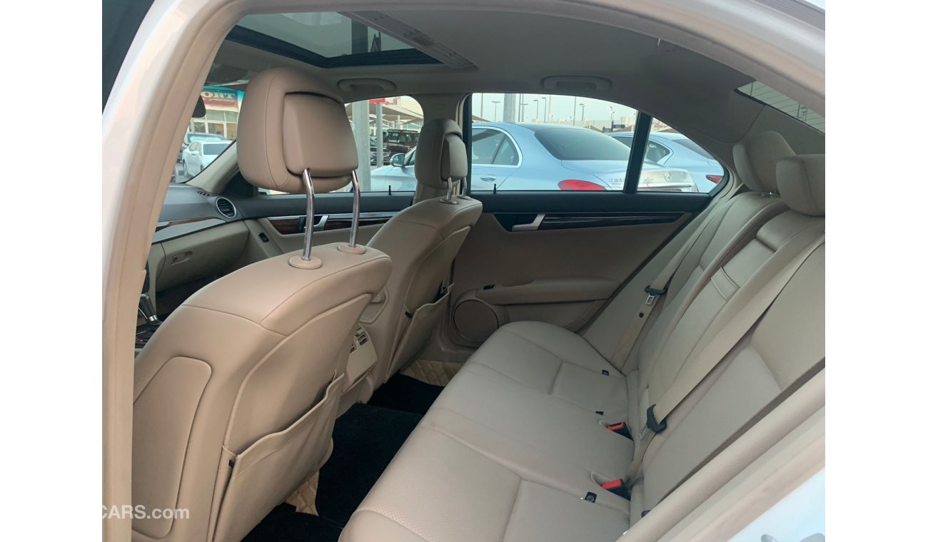 مرسيدس بنز C 300 Mercedes C300_2014_Excellent_Condihion