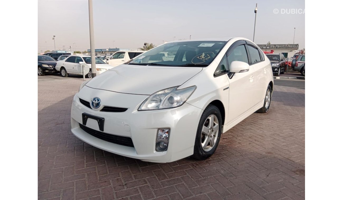 تويوتا برياس TOYOTA PRIUS RIGHT HAND DRIVE AVAILABLE (PM1561)