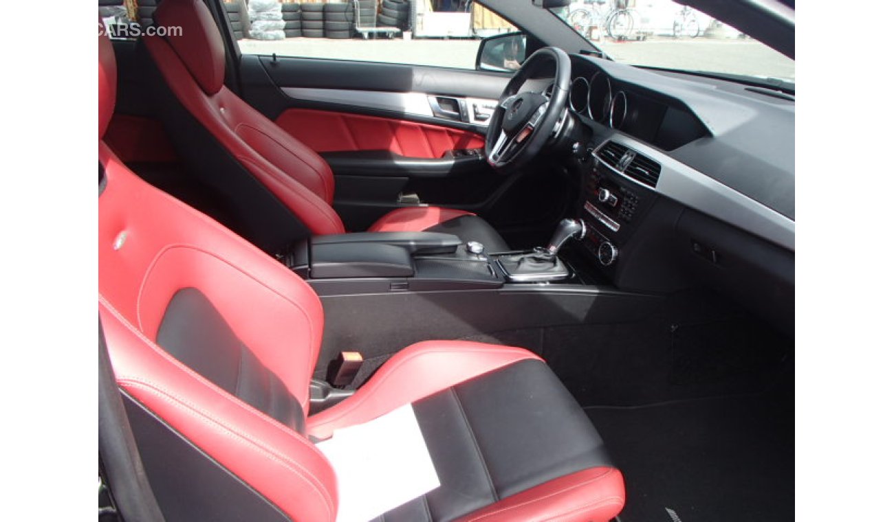 Mercedes-Benz C 63 AMG Used LHD C63 2012/C63 AMG COUPE/204377 AB,ABS,NAVI,BACK/CAM,L/SEAT,P/DOOR LOT # 574