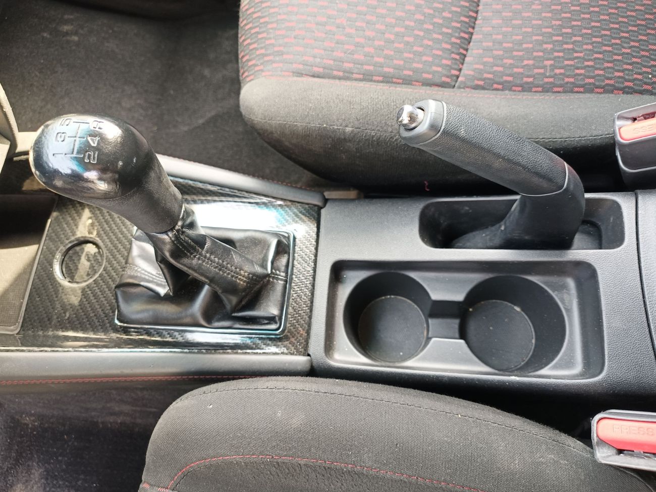 Mitsubishi Outlander MEGA SALE / SPORT / V4 / 2.0L / VCC IMPORT PAPER  (LOT # 16528)