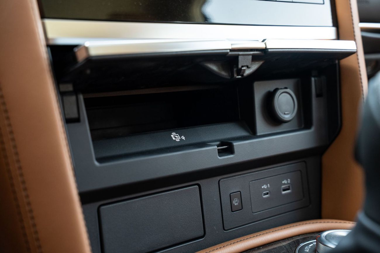 إنفينيتي QX80 Luxury 5.6L