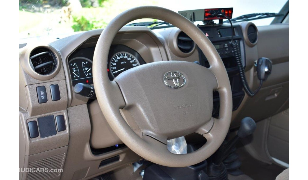 Toyota Land Cruiser Hard Top 78 HARDTOP V8 4.5L DIESEL AMBULANCE