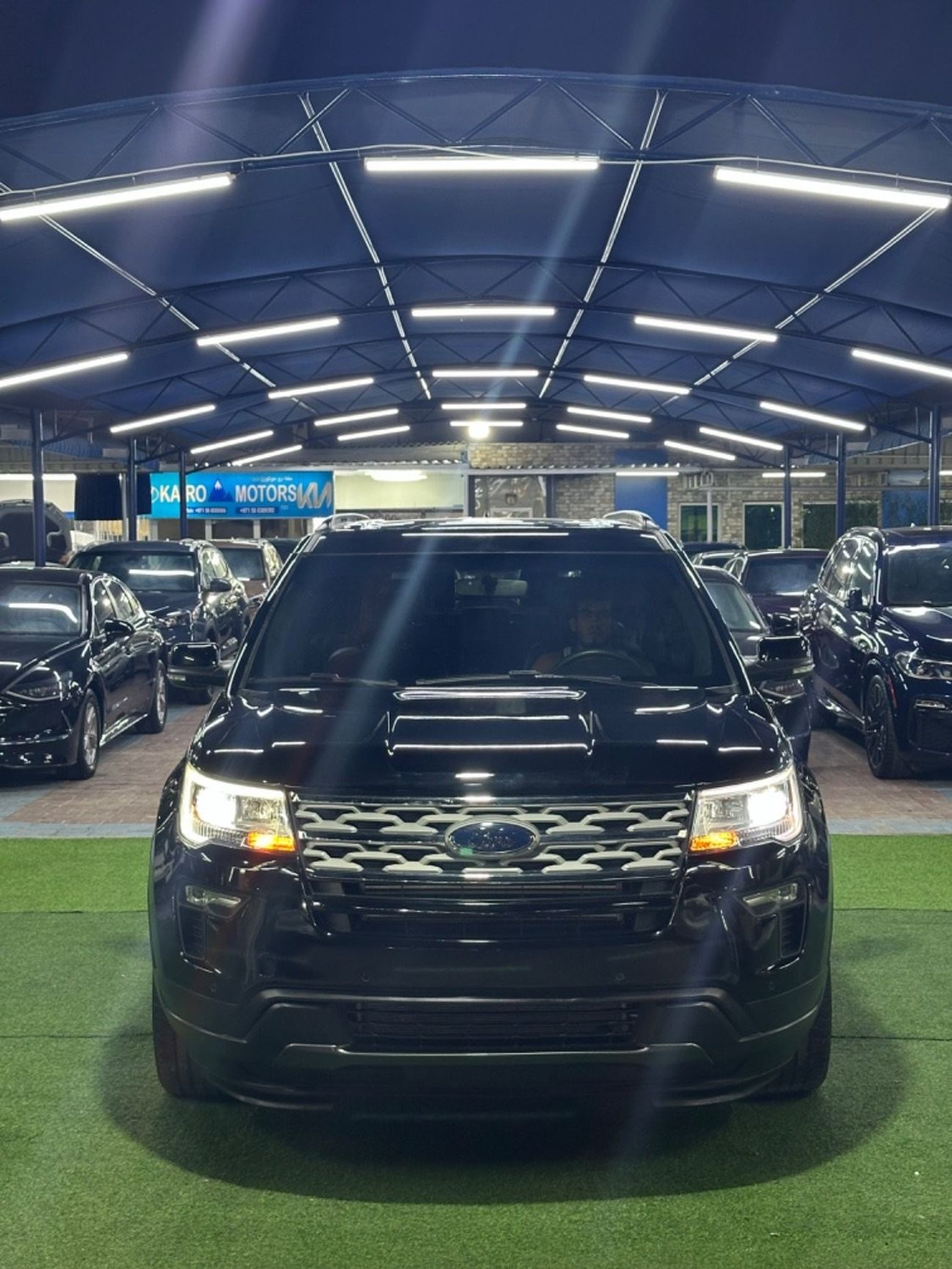 فورد اكسبلورر سبورت تراك فورد اكسبلورر بحالة جيدة. 2019 بمحرك 2.3 تيربو 4wd عداد 72000 كم 7 مقاعد على بانورا