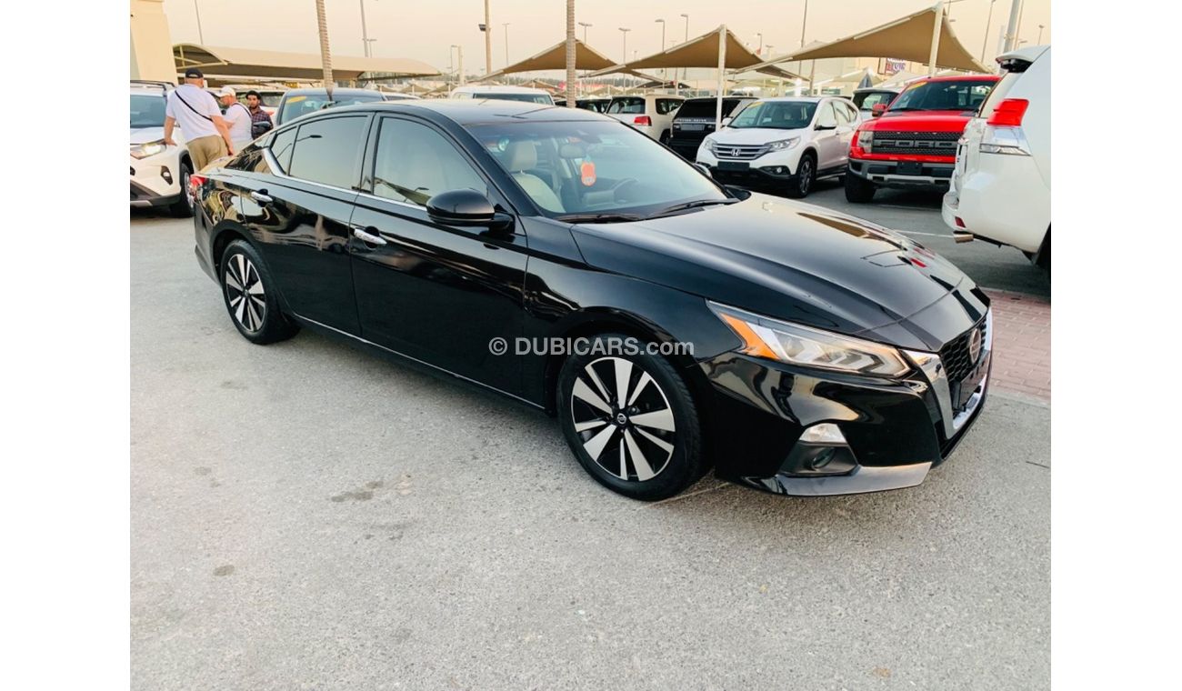 نيسان ألتيما SV