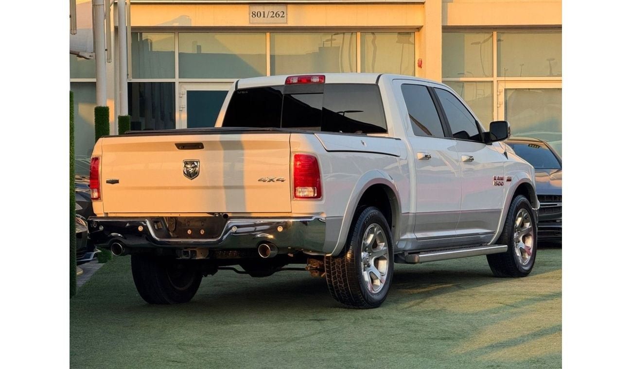 RAM 1500 Laramie Crew Cab 5.7L