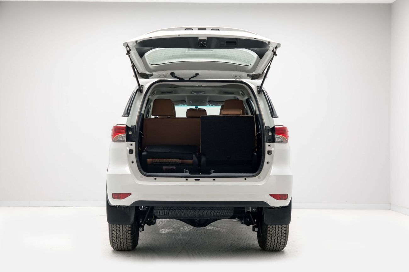 Toyota Fortuner 2.7L - Platinum White Pearl Inside Quartz | Export Only