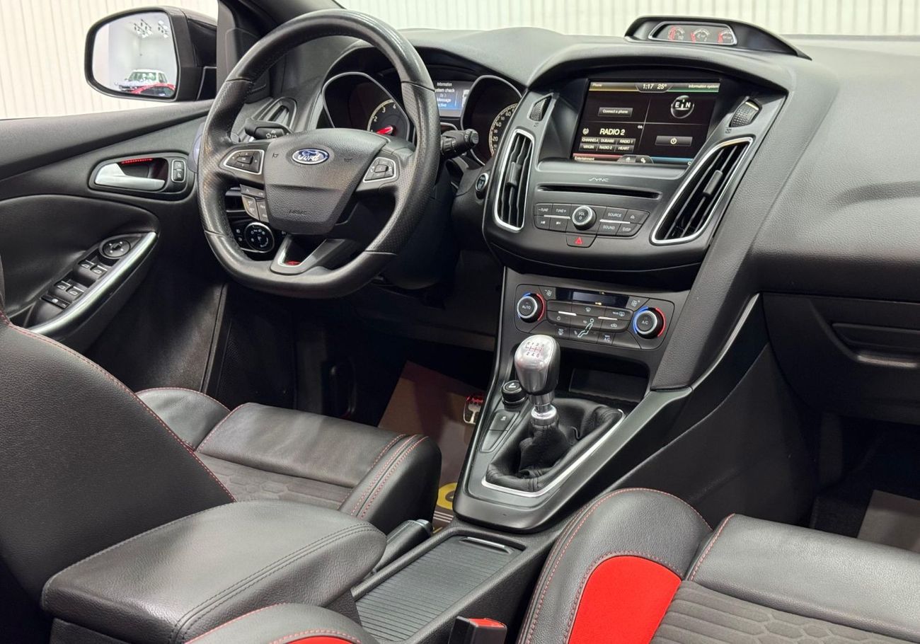 Ford Focus ST 2.0L 2016 Ford Focus ST, July 2025 Ford Warranty, Full Ford Service History, Manual Transmission,