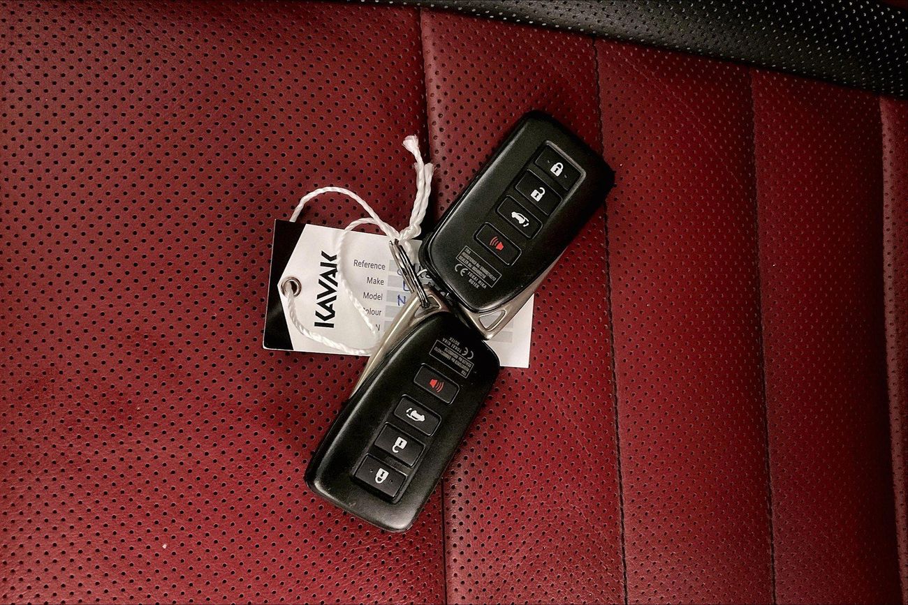 لكزس NX 300 F Sport Platinum | شامل الضمان | 0 ﺪﻔﻋﺓ ﺃﻮﻟﻯ