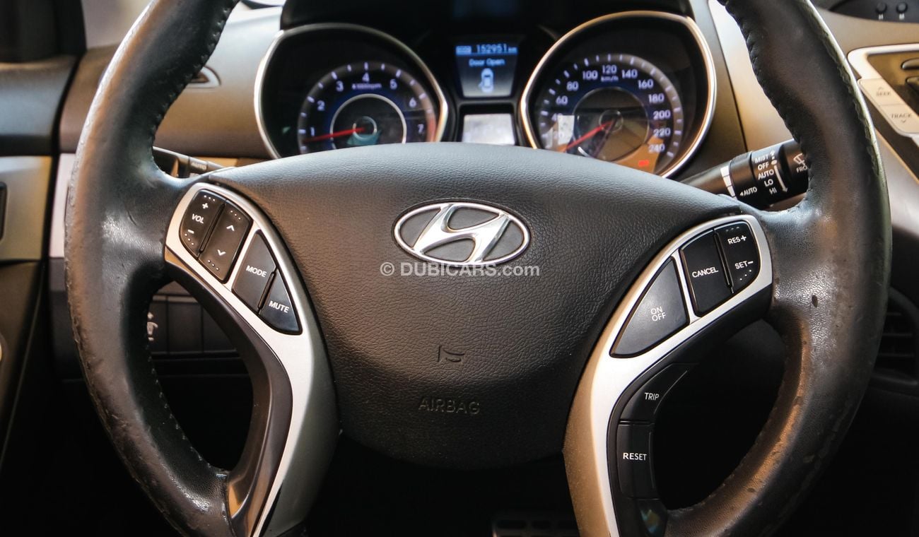 هيونداي إلانترا GLS