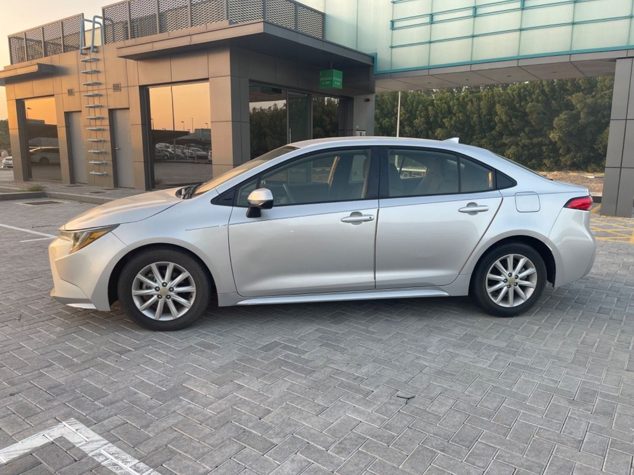 Toyota Corolla SE TOYOTA corolla (USA- SPEC) - 2020- VERY GOOD CONDITION