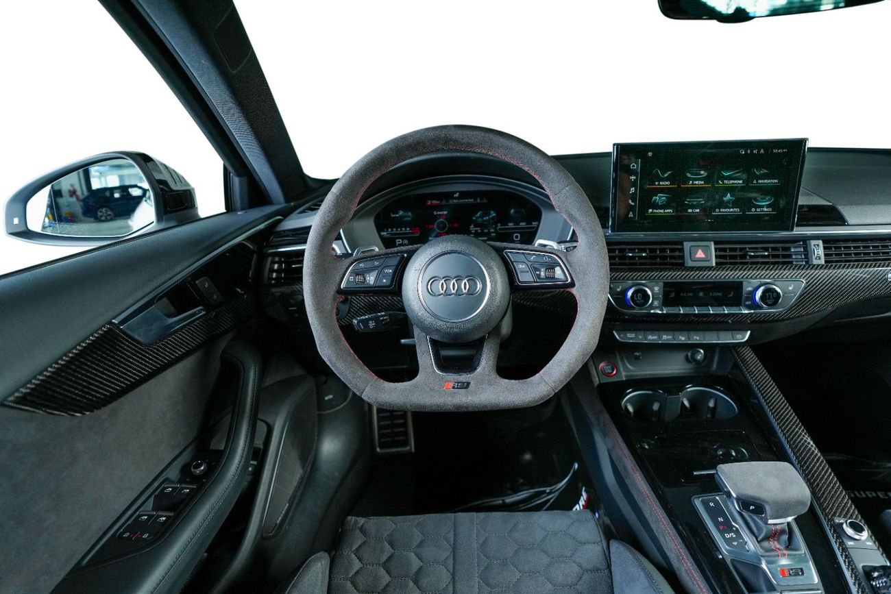 Audi RS4 Station B9 Competition | Very High Option | Audi Warranty & Service | Full Carbon Package