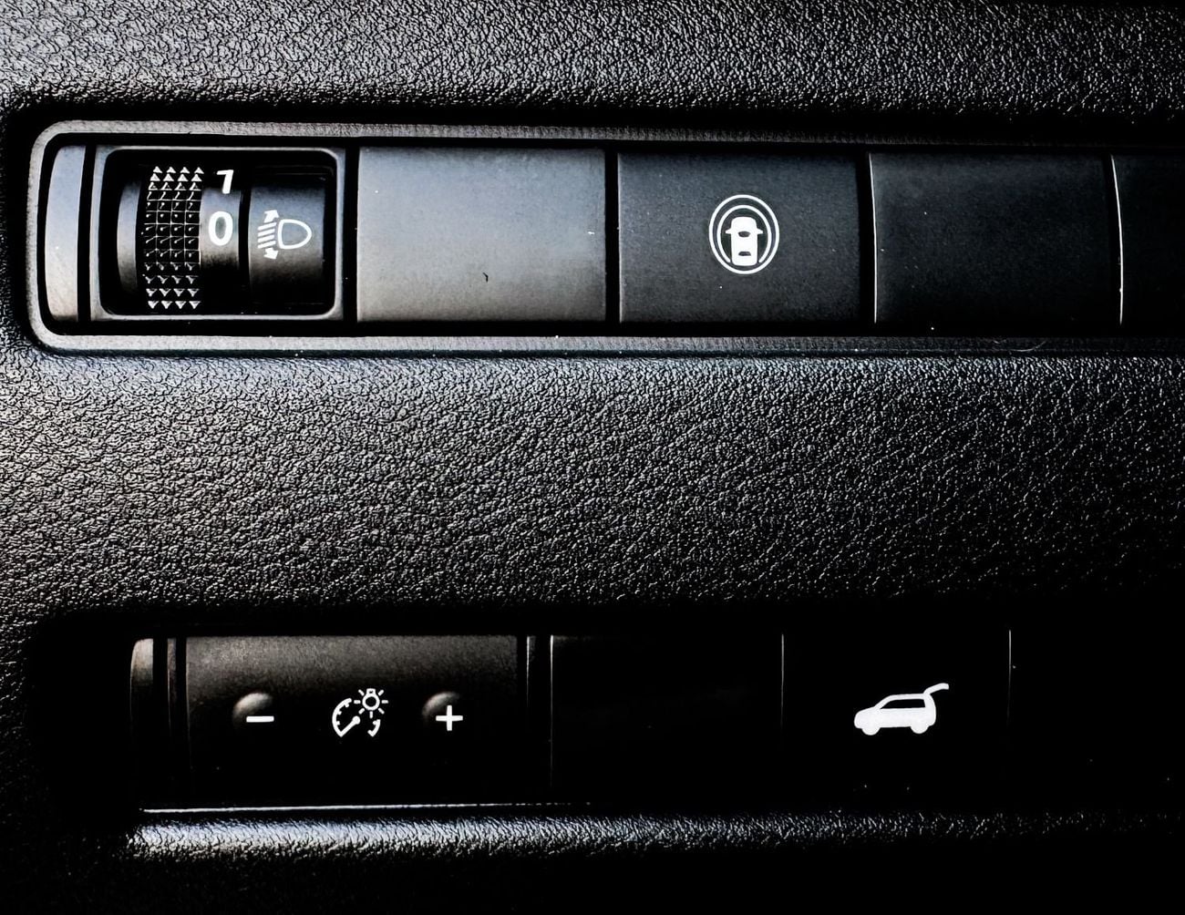 Nissan X Trail SV Nissan X-Trail Full Option | 2.5 L | 2023 | GCC | Accident-Free | In Excellent Condition | 1294 P.M