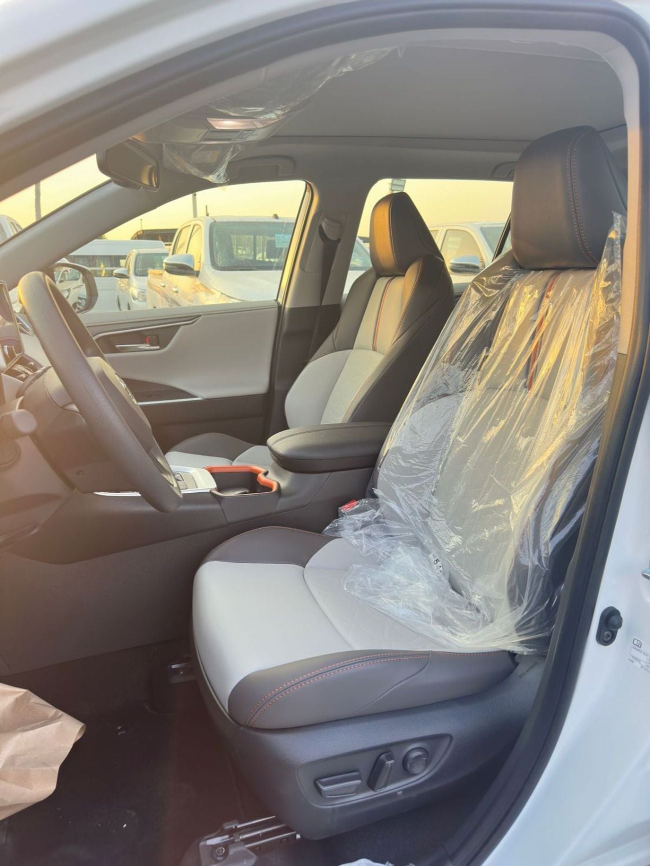 تويوتا راف ٤ 2.5L Adventure