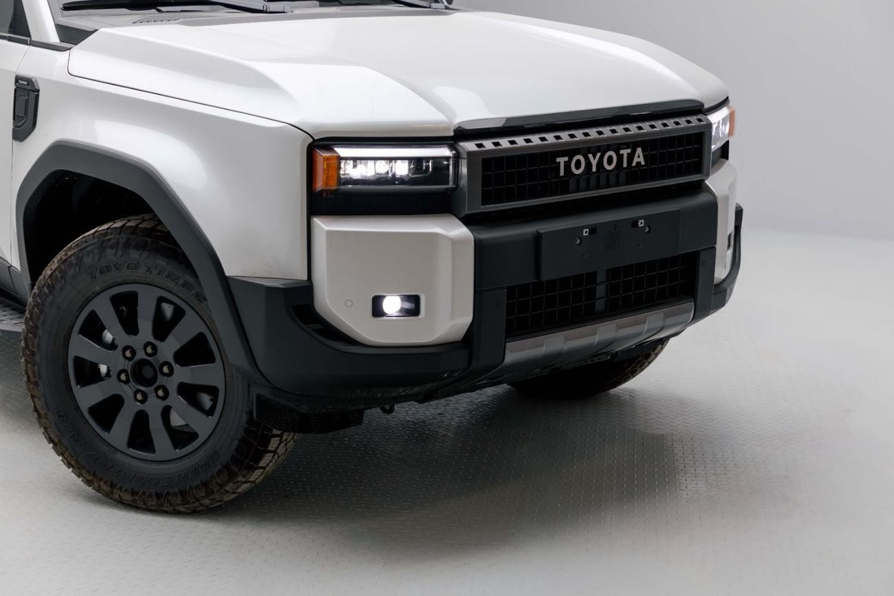 Toyota Prado ADVENTURE 2.8L - PLATINUM WHITE INSIDE DK CHESTNUT | EXPORT ONLY