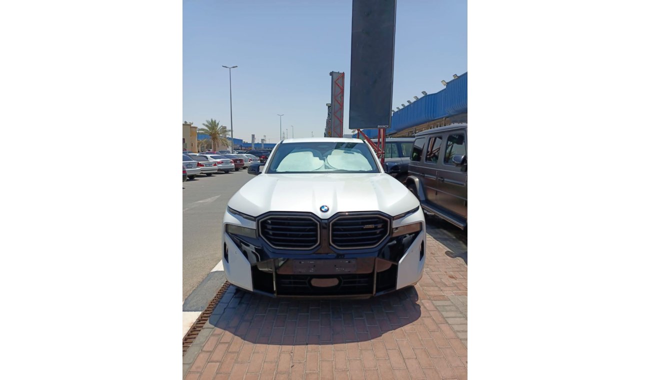 بي أم دبليو XM BMW XM HYBRID BRAND NEW 2023 GCC SPECS,FULLY LOADED(EXPORT ONLY)