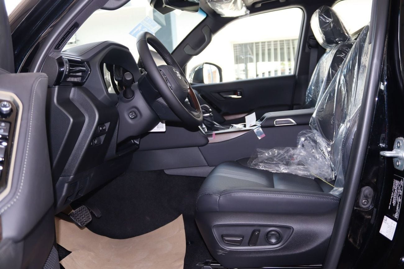Toyota Land Cruiser 300 VX-HIGH  3,3 TWINTURBO DIESEL VX-HIGH FULLY LOADED **التصدير فقط خارج الخليج**