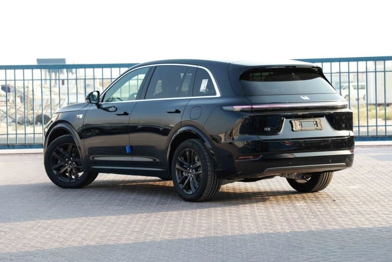 Li Auto L7 2024 Li Auto L7 PRO 1.5 Plug-in Hybrid - Black inside Black | Export Only