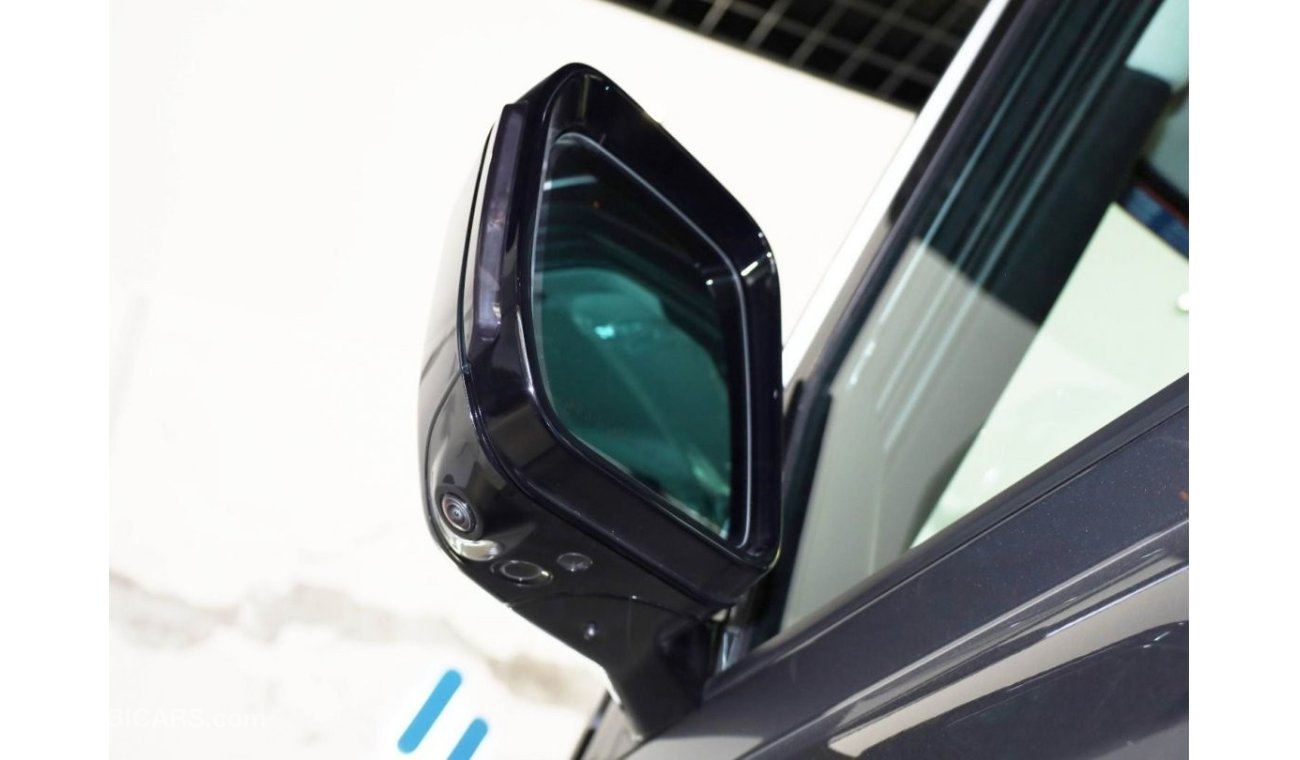 Land Rover Defender 110 SE P300 | with 5Yrs Warranty and Service PKG