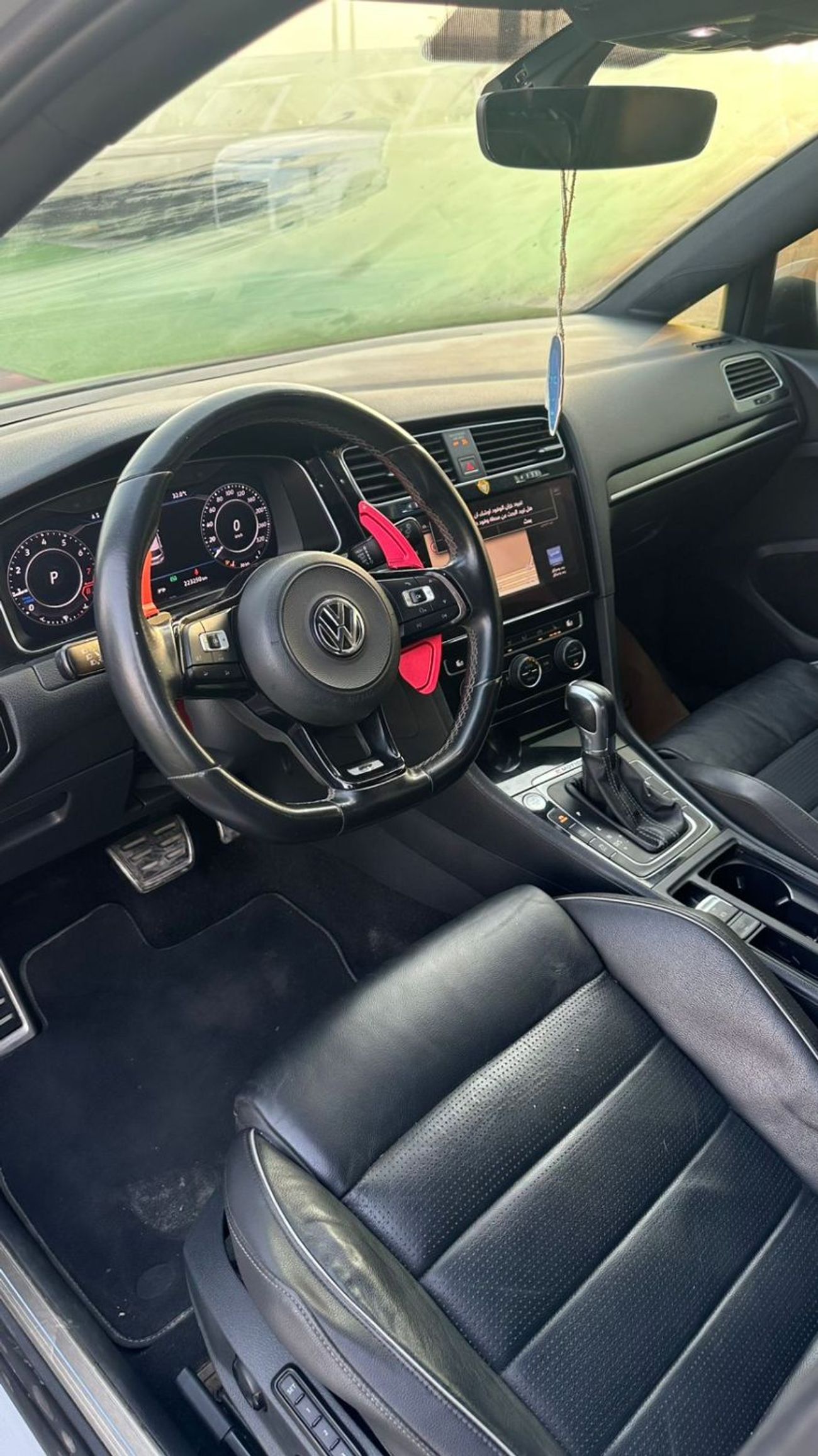 فولكس واجن جولف ار