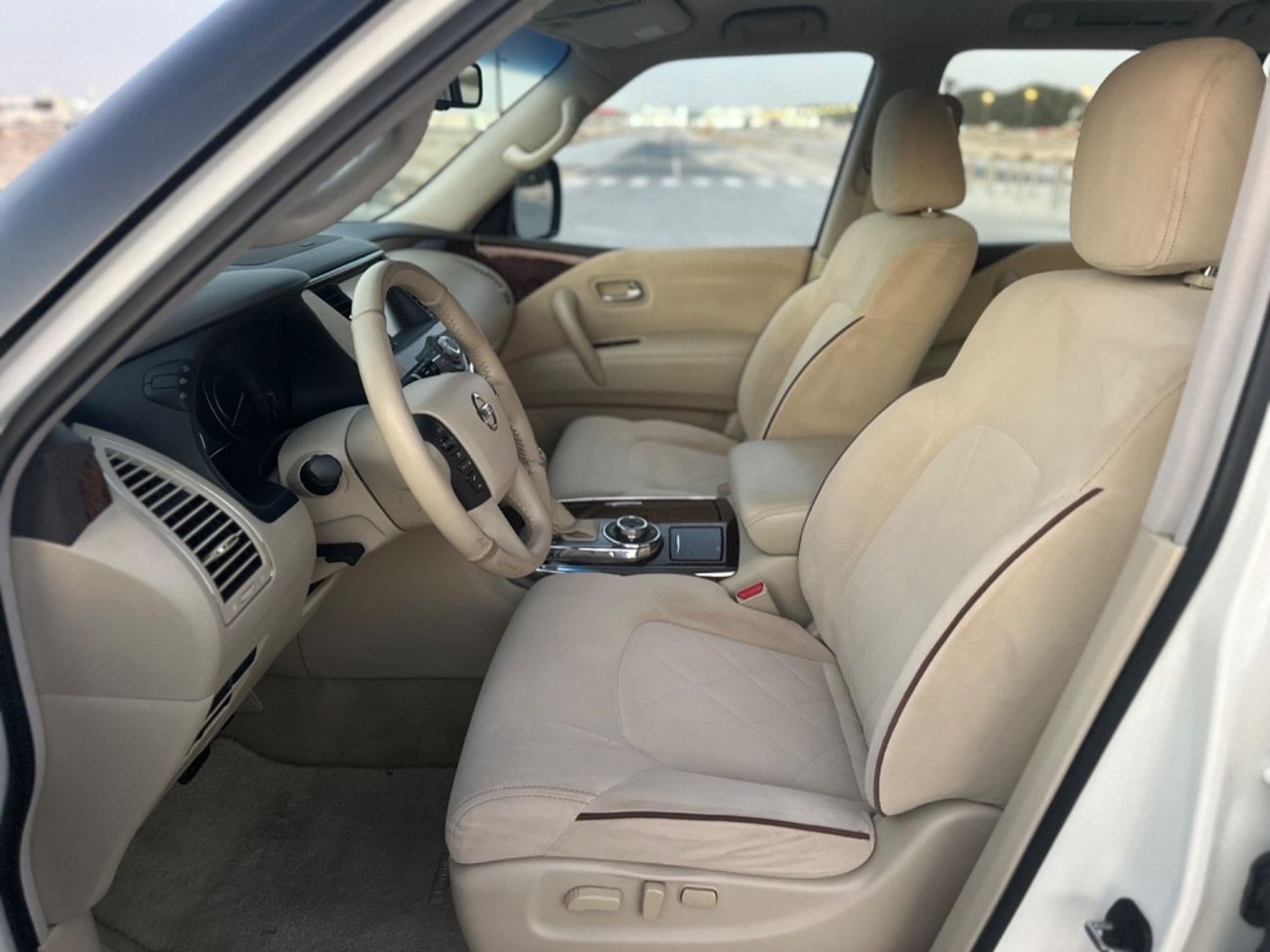 Nissan Patrol SE 4.0L MODEL 2017 GCC CAR PERFECT CONDITION INSIDE AND OUTSIDE FULL OPTION