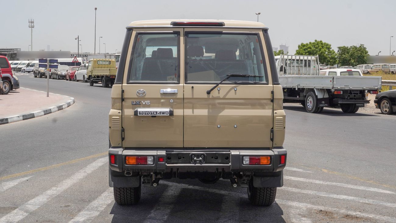 Toyota Land Cruiser 70 LX 4.0 L V6