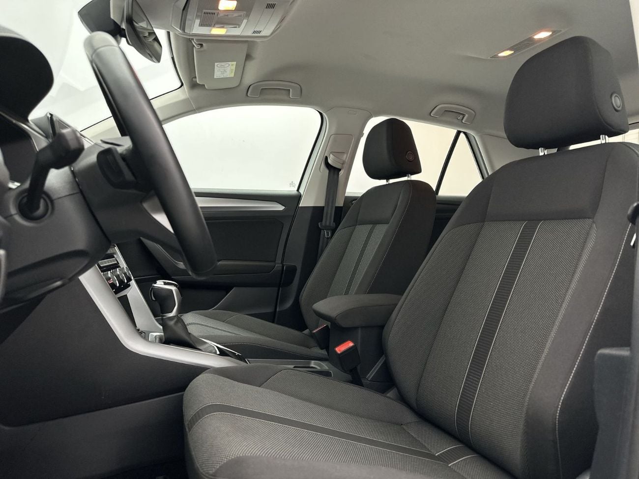 فولكس واجن T ROC Life 1.4L