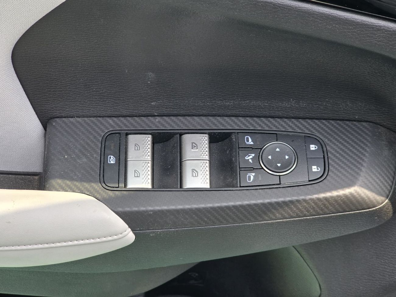 Mitsubishi Outlander GLX Basic 2.4L (5 Seater)