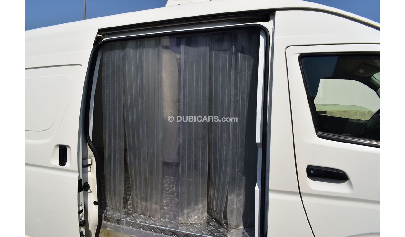 Toyota Hiace GLS -High Roof  Panal Van Toyota Hiace Highroof Chiller Van, Model:2022. Excellent condition