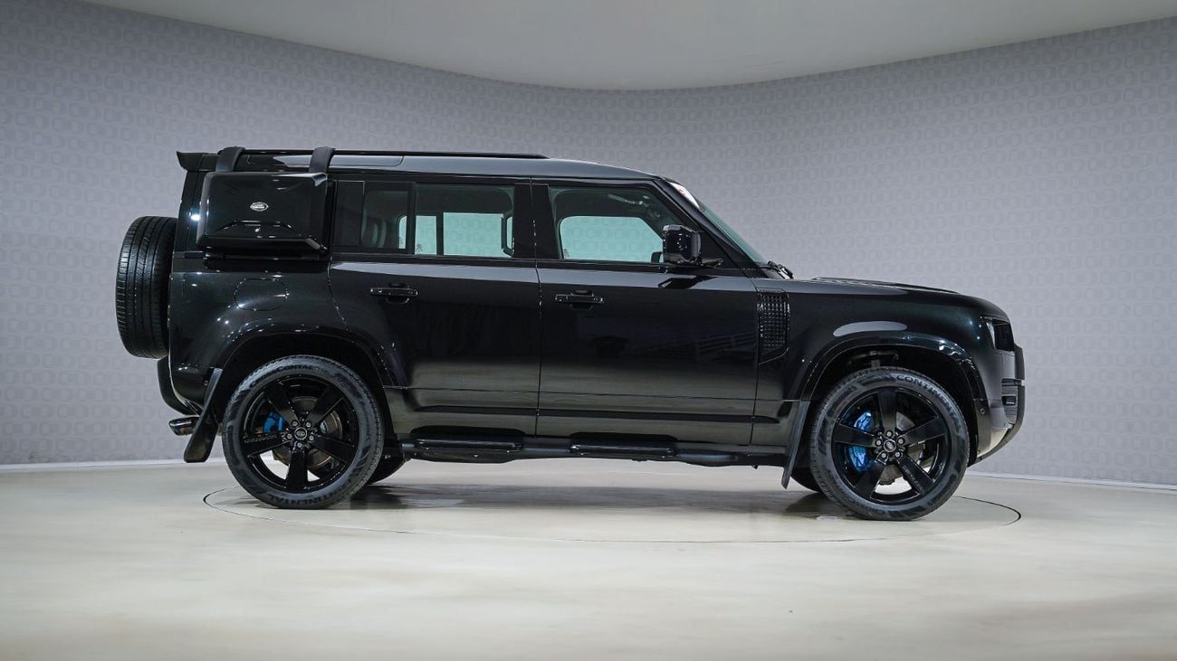 لاند روفر ديفندر P400 110 HSE 3.0L (5 Seater) | AED 6,300 PM | Warranty April-2029 | GCC