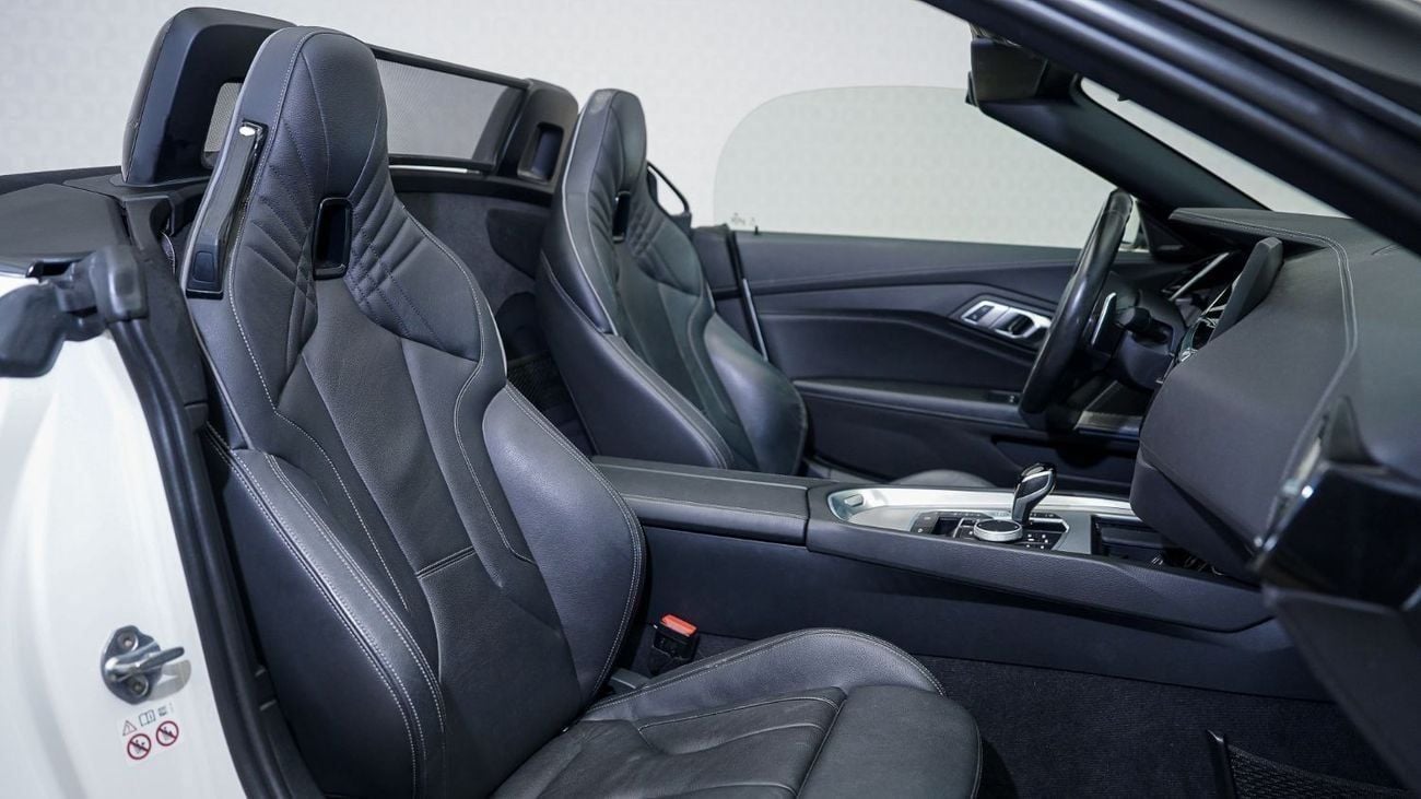 بي أم دبليو Z4 sDrive 20i 2.0L | AED 2,195, PM | Up to 3 Years Warranty Unlimited | GCC