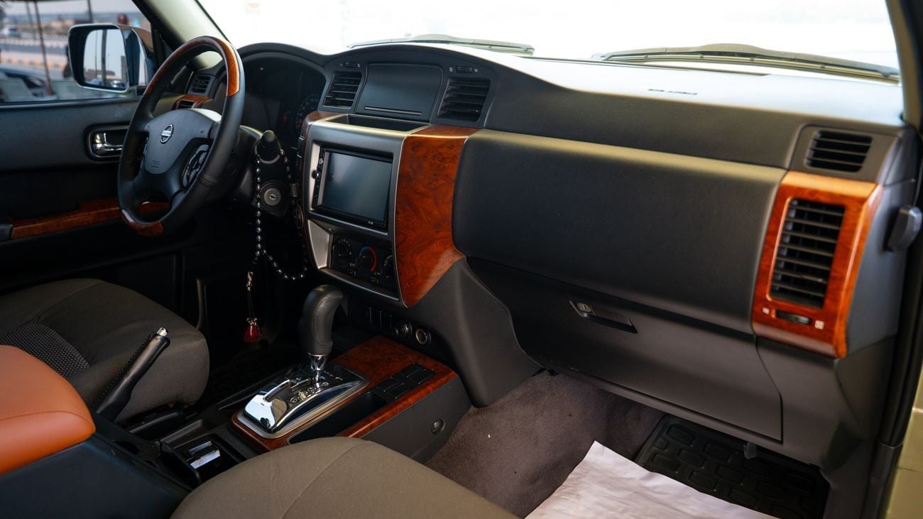 Nissan Patrol HT Safari 4.8L A/T (7 Seater) (5 Door)