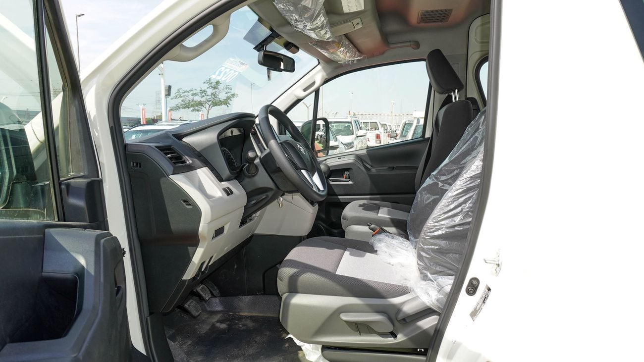 Toyota Hiace 3.5L V6 M/T