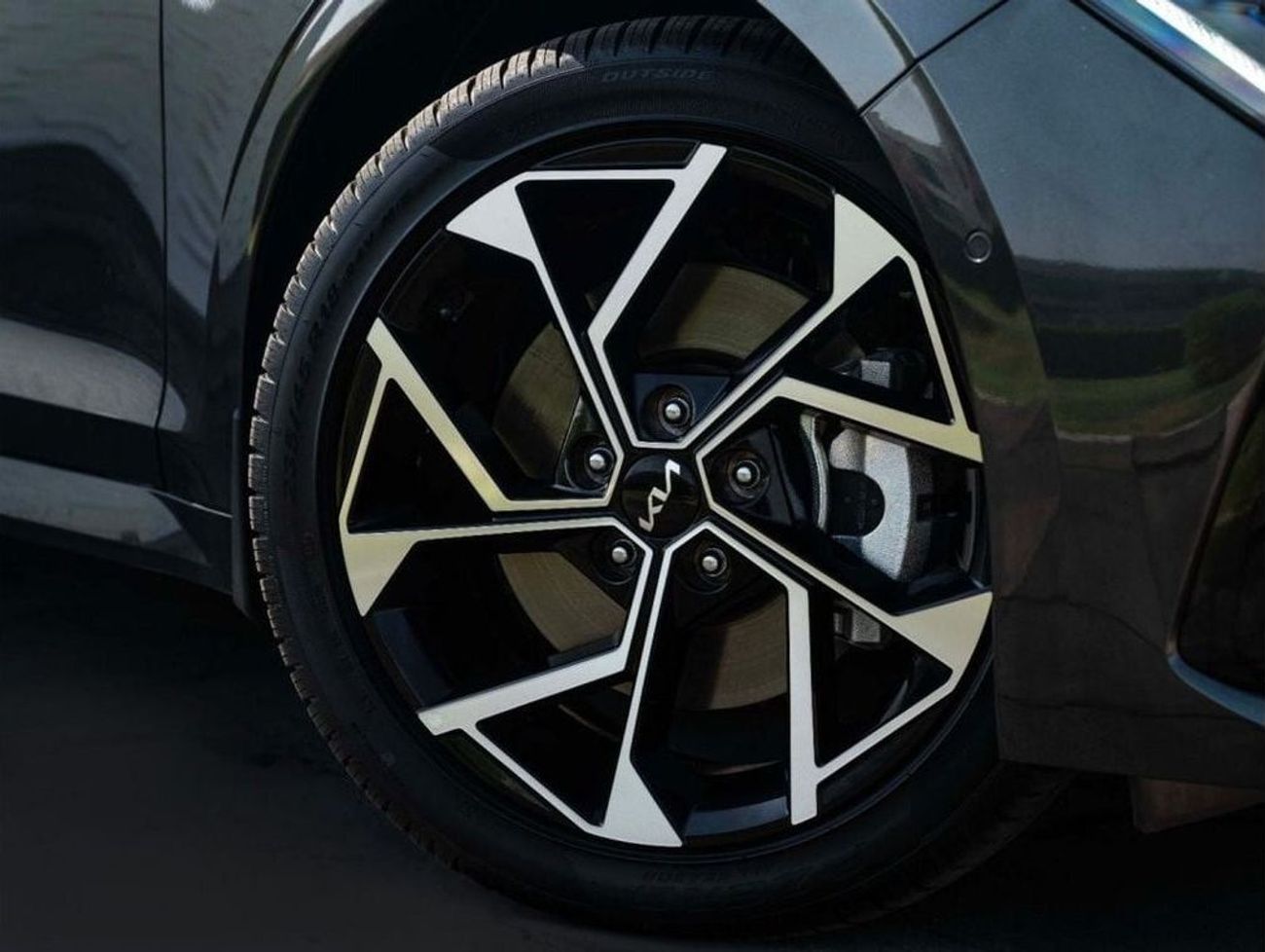 Kia K5 AED 2,312 PM • 2024 BRAND NEW K5 • MID • OFFICIAL KIA WARRANTY UNTIL 5 YEARS