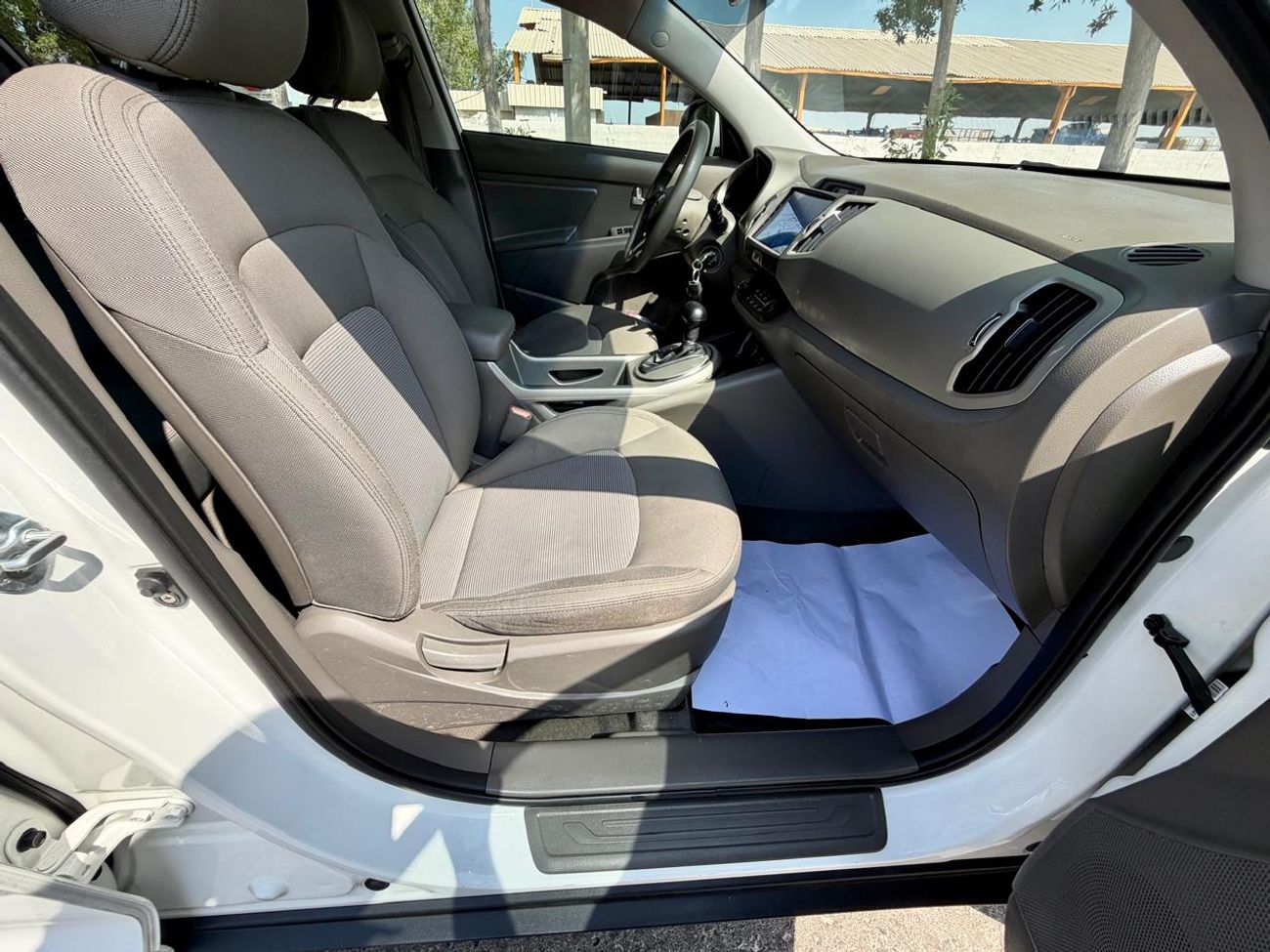 Kia Sportage LX STANDARD GCC I Cruise, Camera GPS I Accident Free I Original Paint