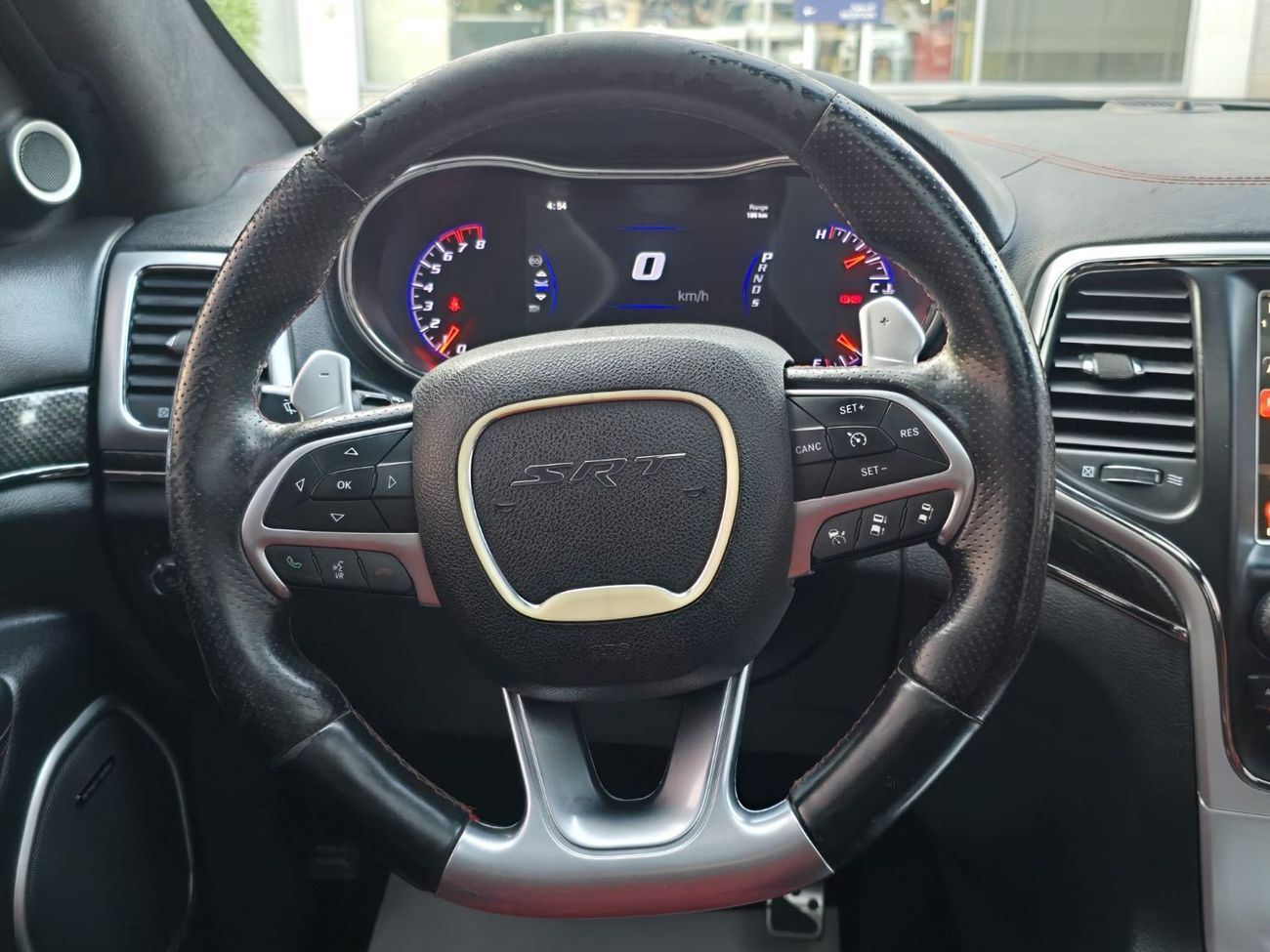 Jeep Grand Cherokee SRT8 6.4L JEEP GRAND CHEROKEE SRT V8 2015 GCC ORGINAL PAINT // ACCIDENT FREE // PERFECT CONDITION