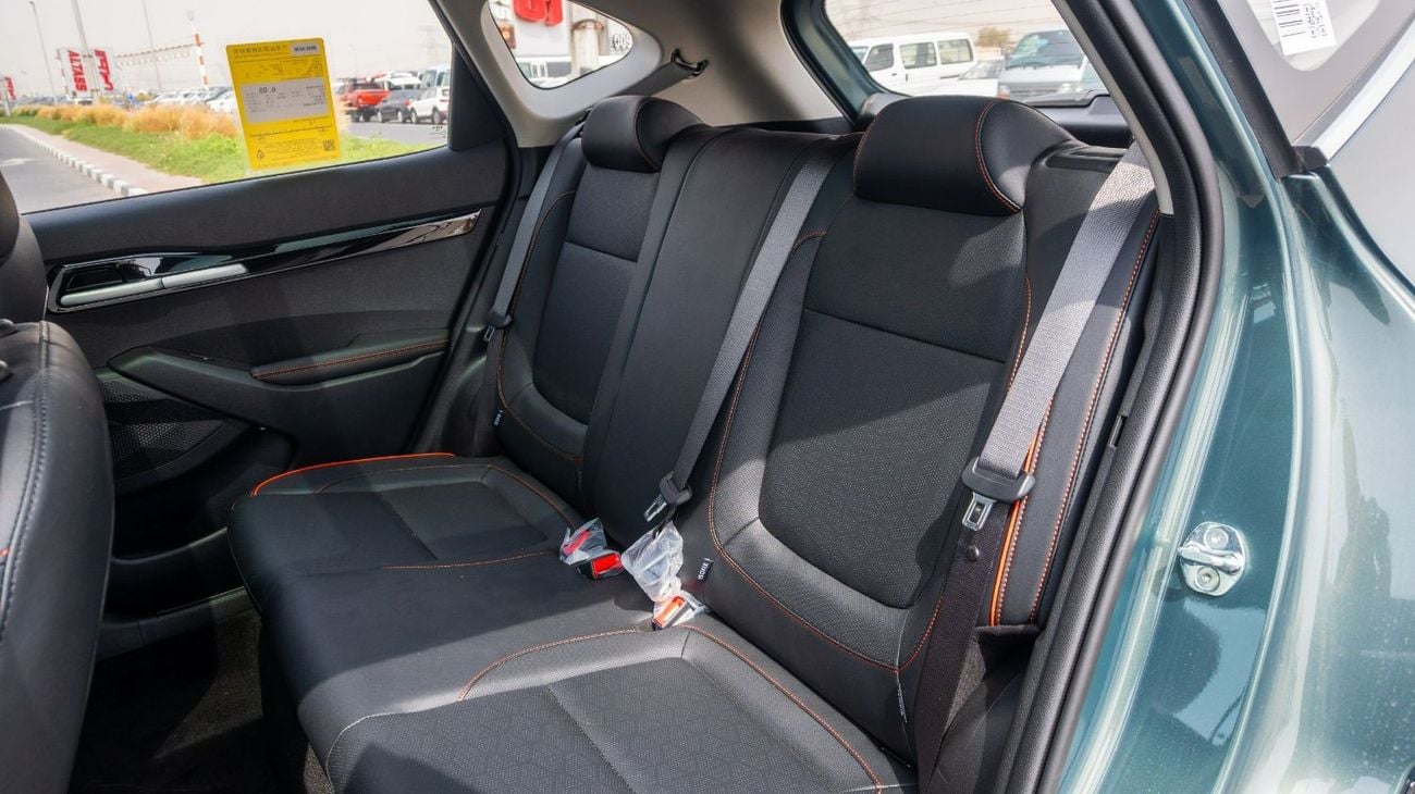 Kia Seltos kia Seltos 2025 1.5L Petrol 4 Cylinder Transmission Automatic  panoramic roof Olive Green Outside Bl