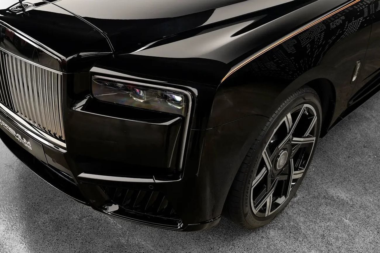 رولز رويس كولينان BLACK BADGE