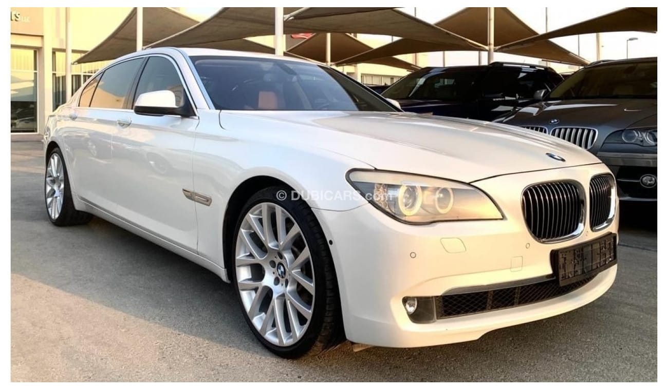 بي أم دبليو 750Li اكسكلوسيف