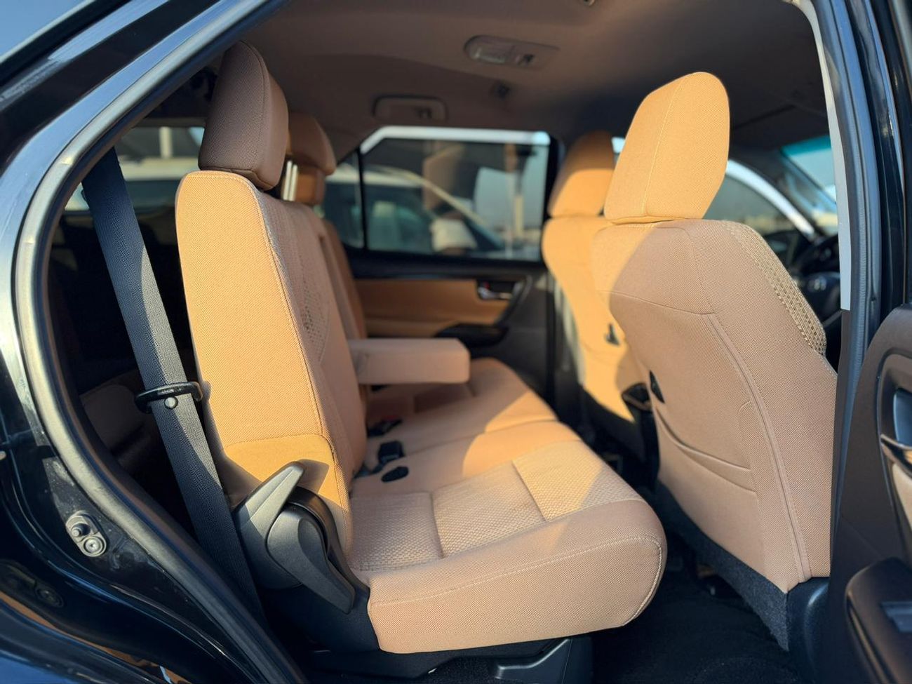 تويوتا فورتونر EXR 2.7L (164 HP)