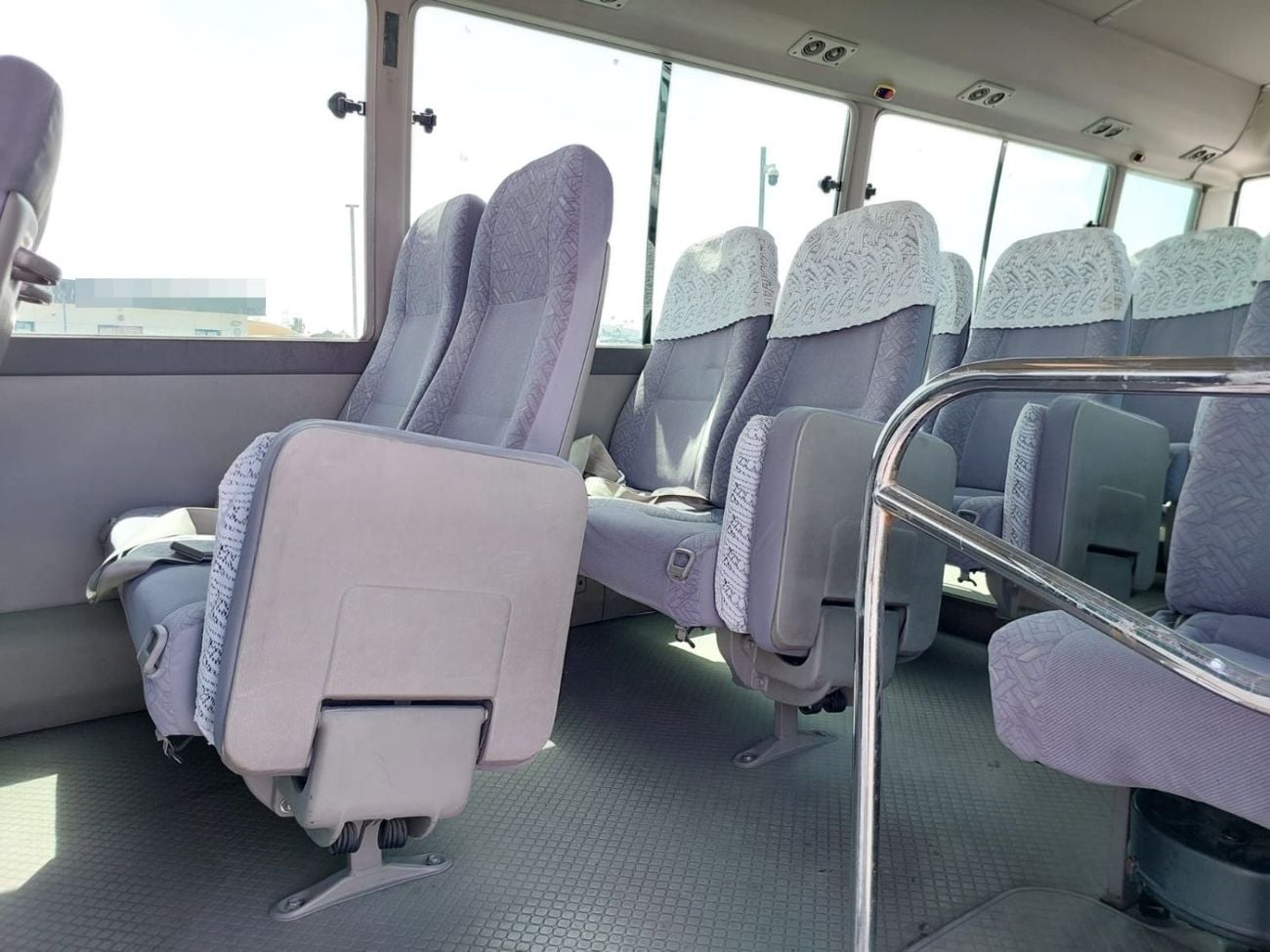 Toyota Coaster TOYOTA COASTER BUS RHD 2010 MODEL 4.0 L DIESEL AUTOMATIC(PM55303)