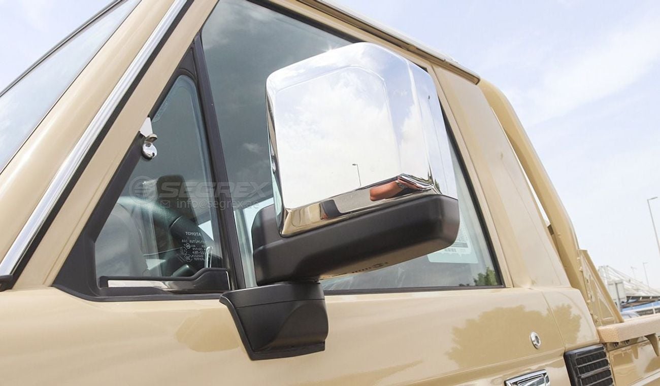 تويوتا لاند كروزر بيك آب LC79, Single Cabin, 4.0L Petrol 4WD 6-Speed Automatic | 2025 Model | Ready for Export