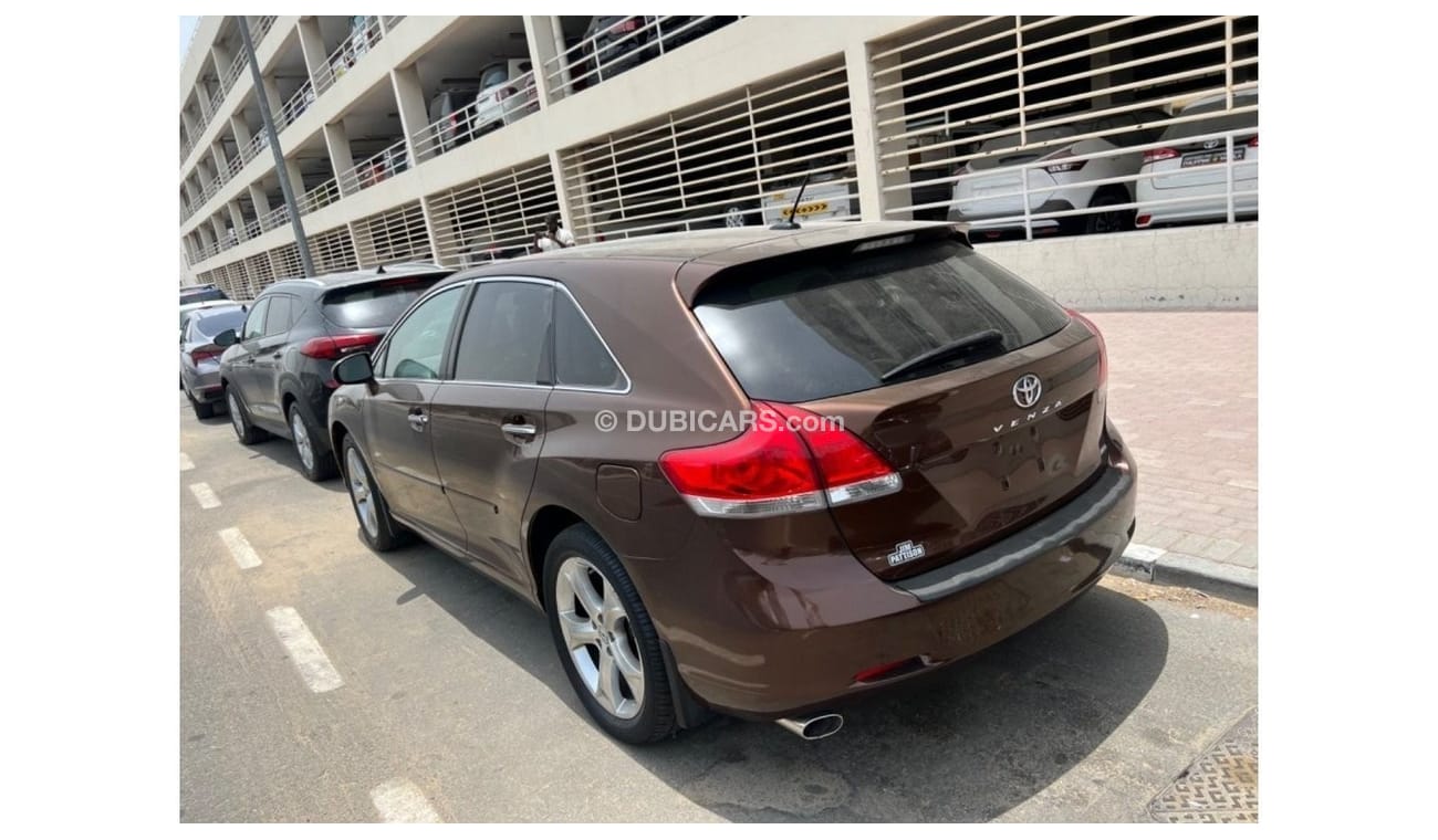 Toyota Venza 2009 PANORAMA PUSH START ENGINE BROWN V6 USA IMPORTED FOR UAE 5%VAT & 5% DUTY APPLIES UAE PASS