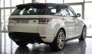 Land Rover Range Rover Sport Supercharged رنج روفر سبورت V8 2014 من وكالة الطاير  147000 كم لون ابيض و الداخل احمر بدون حوادث او صبغ تحت الضما