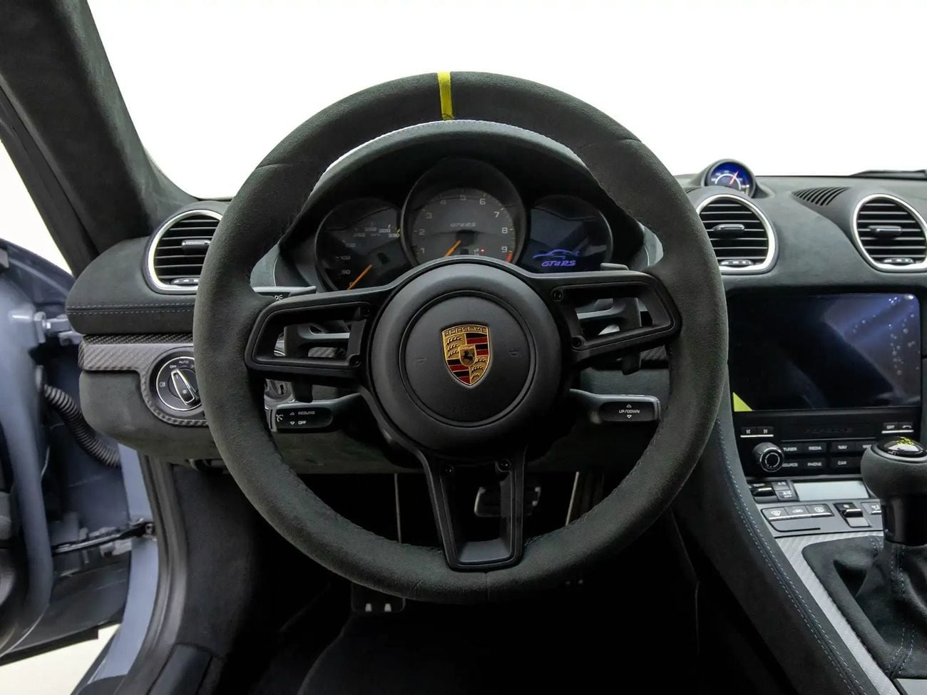بورش كايمان 718 GT4 RS