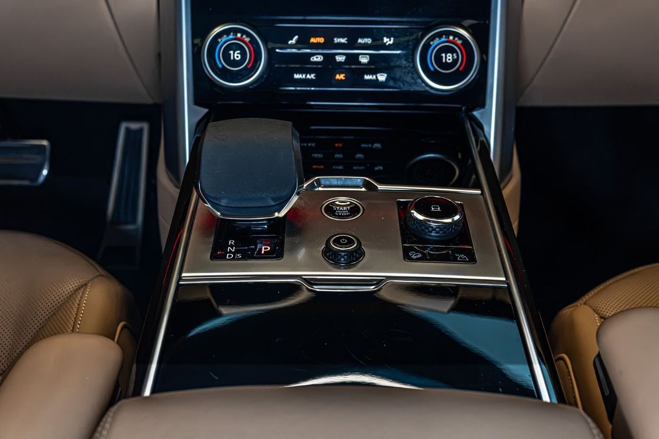 Land Rover Range Rover HSE P530 2023 Range Rover | 4.4L Twin-Turbo V8 | 20,000 KM | Al Tayer Warranty | GCC Specs