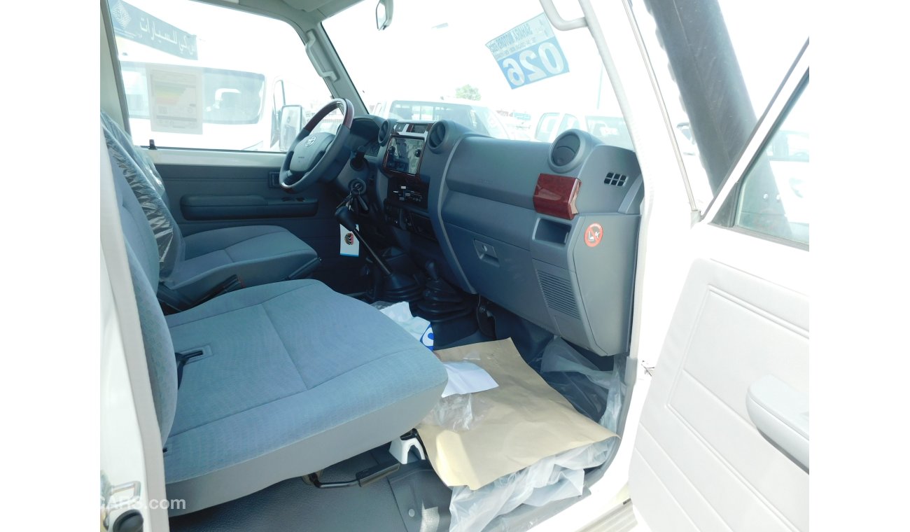 Toyota Land Cruiser Hard Top 78 Hardtop 4.5L Diesel 4WD M/T-ABS-3 Door -Winch,Diff.Lock