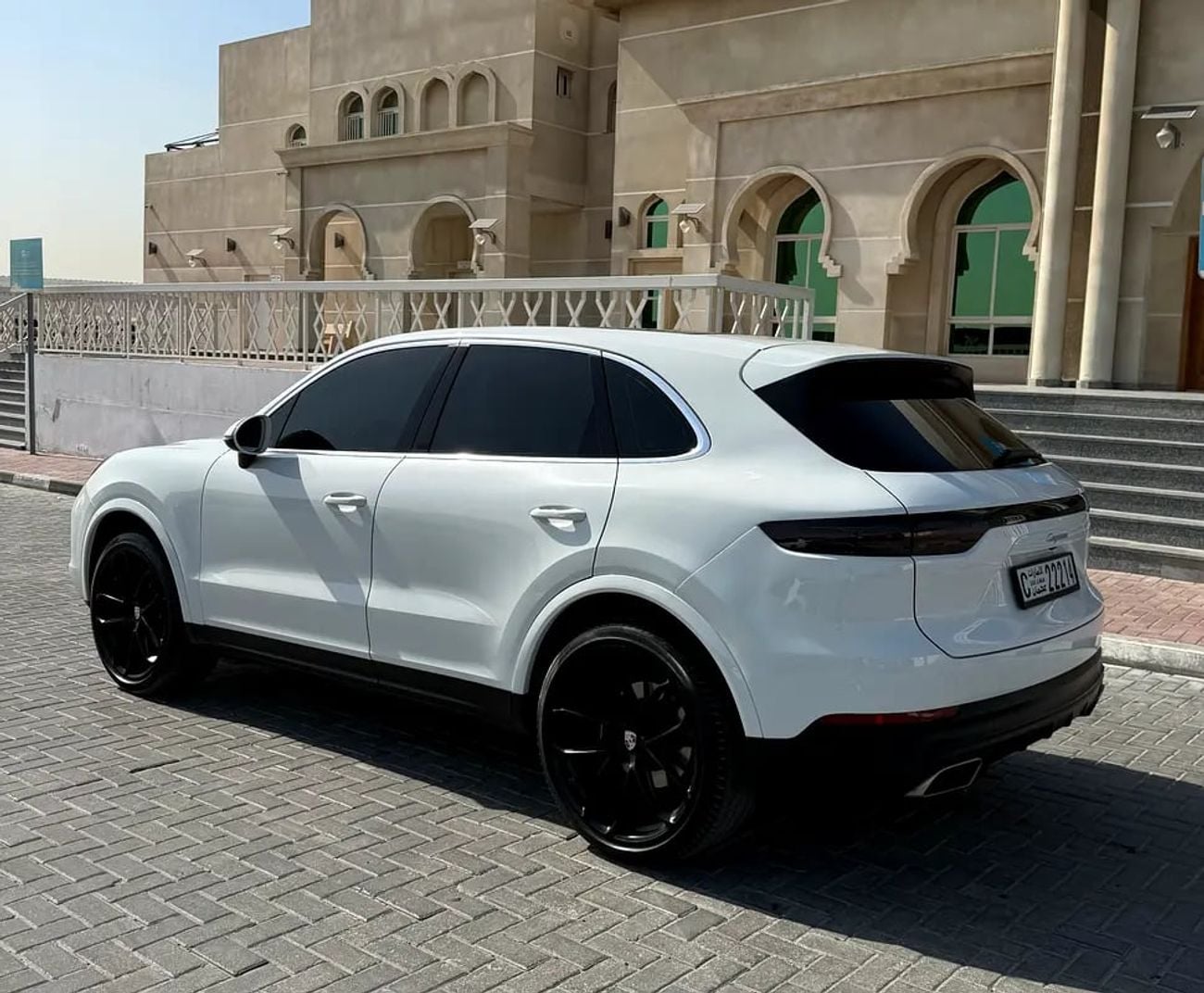 Porsche Cayenne STANDARD LOW MILEAGE + 1 YEAR SERVICE CONTRACT