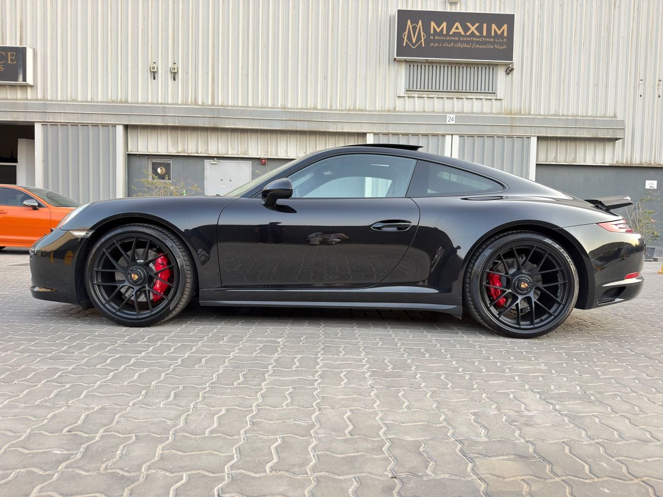 Porsche 911 CARRERA 4GTS