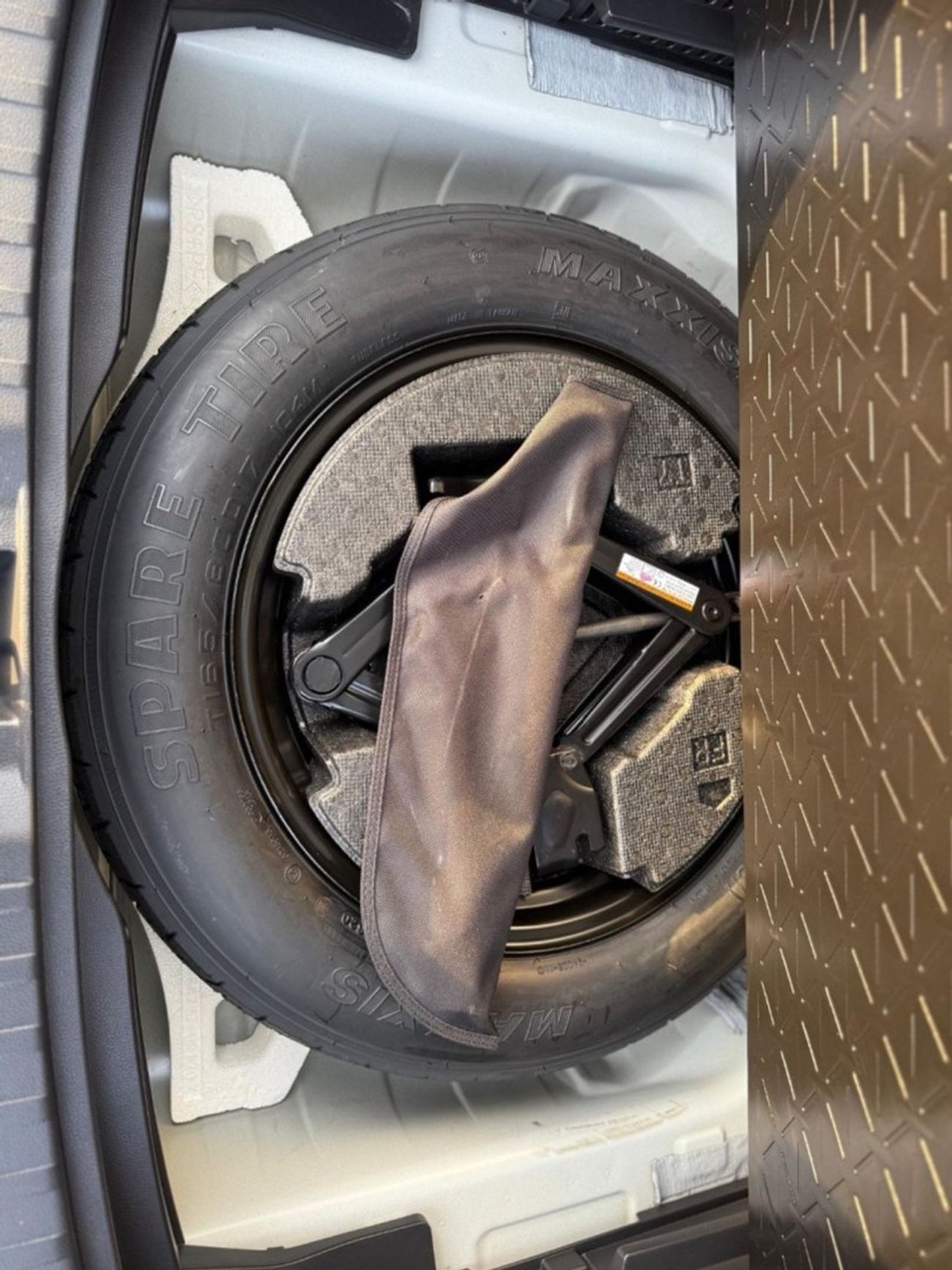 تويوتا راف ٤ 2021 leather seats rear view camera, low mileage